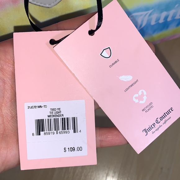 JUICY COUTURE TIE DYE LOGO The Light Weekender / Duffle - Picture 10 of 10